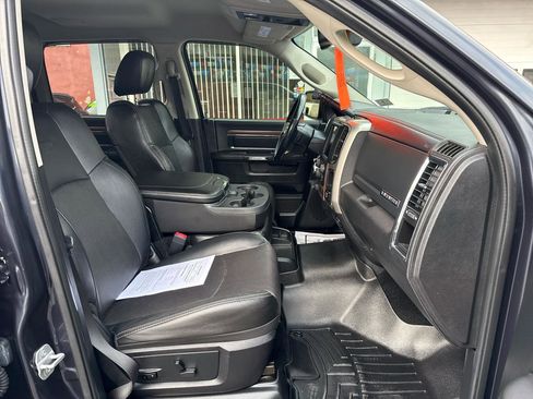 Used 2014 RAM 1500 Laramie image 26