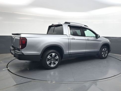 Used 2017 Honda Ridgeline RTL-E image 4