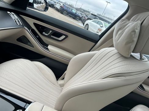 Used 2025 Mercedes-Benz S 500 4MATIC image 12