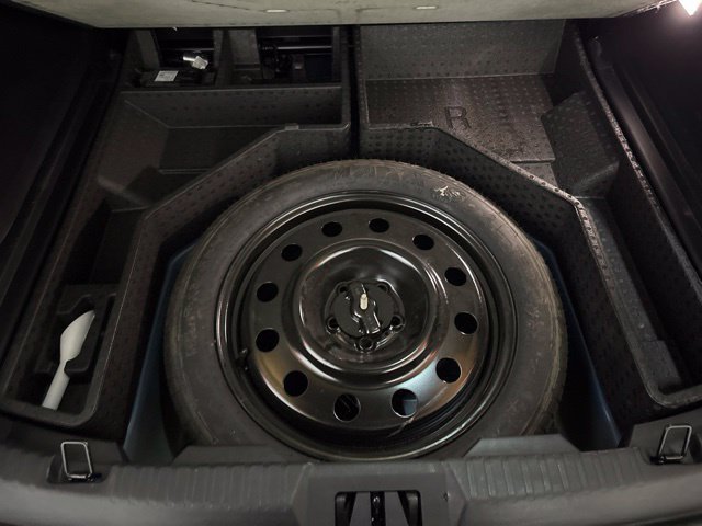 Used 2021 Ford Edge Titanium w/ Cargo Accessory Package FWD image 12