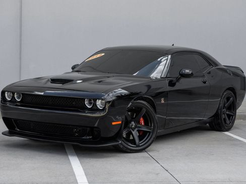 Used 2022 Dodge Challenger R/T Scat Pack w/ Plus Package RWD image 13