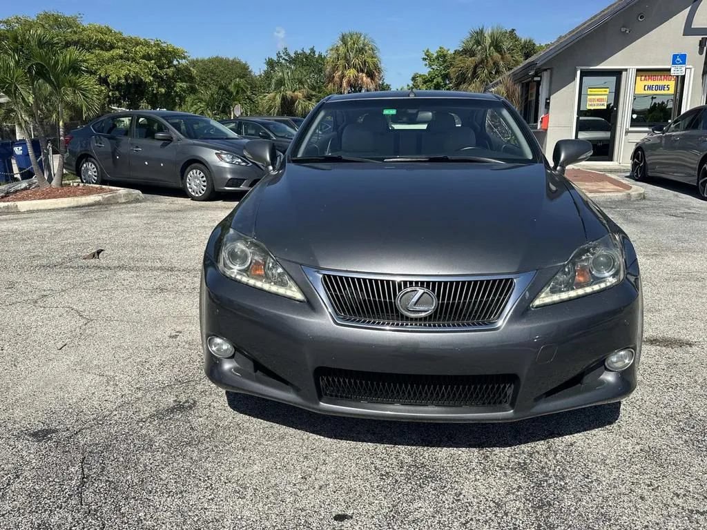 Used 2015 Lexus IS 250C w/ Luxury Package RWD image 3