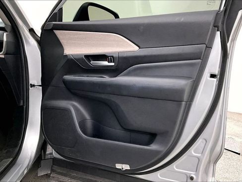 Used 2024 Toyota Grand Highlander Platinum image 26