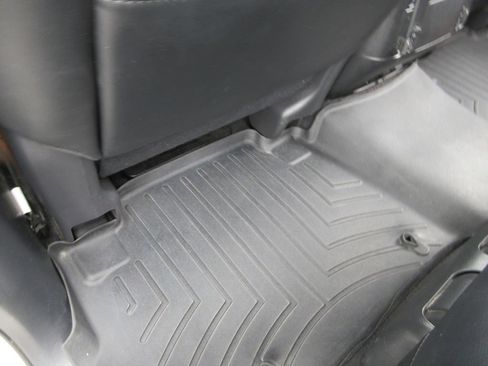 Used 2018 Nissan Armada Platinum w/ Captain Seat Package AWD/4WD image 33
