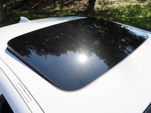Used 2019 BMW 530i RWD image 9