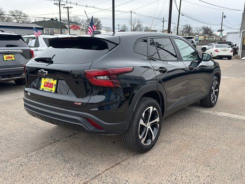 Used 2024 Chevrolet Trax RS image 5