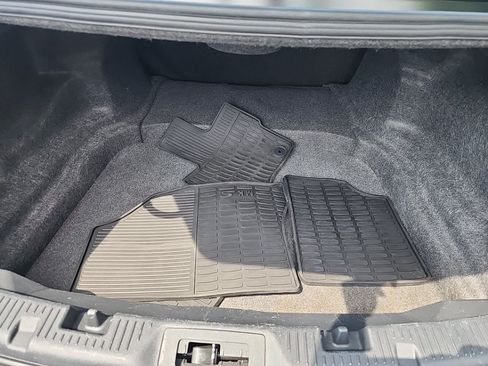 Used 2014 Lincoln MKS w/ Equipment Group 101A FWD image 33