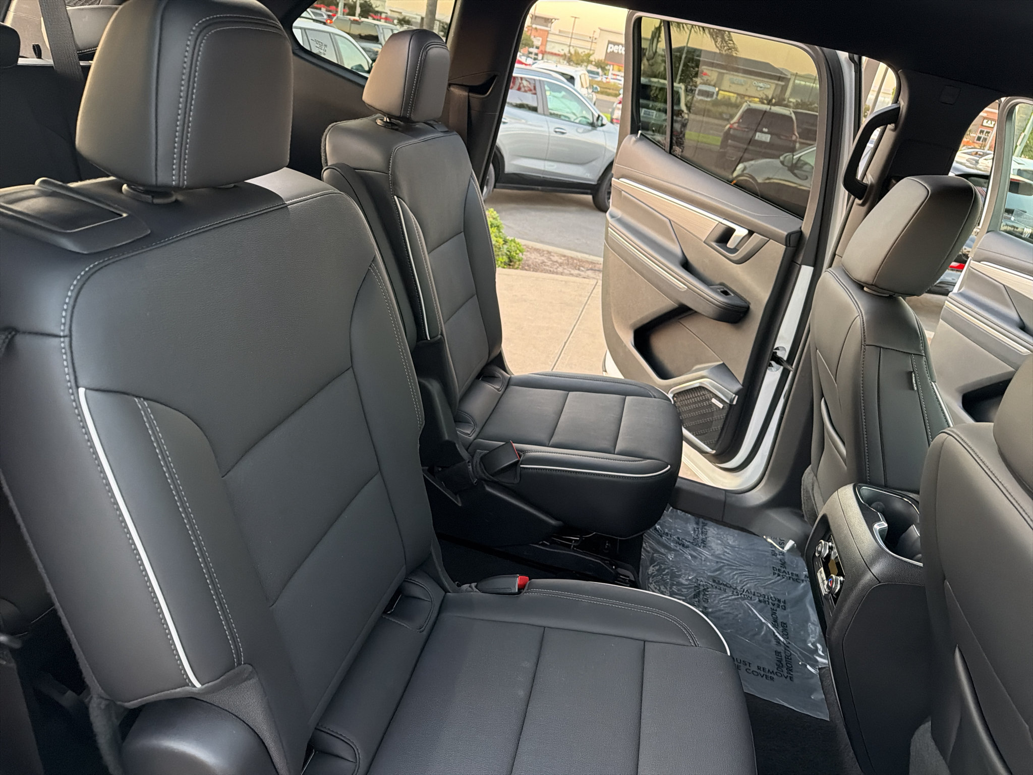 Used 2026 Buick Enclave Preferred FWD image 12