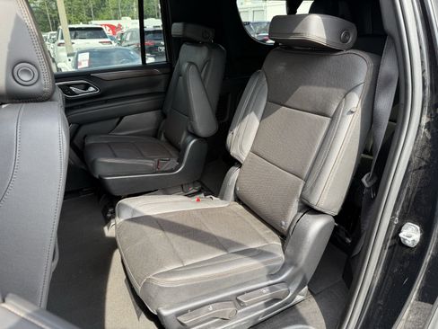 Used 2023 Chevrolet Suburban High Country w/ Premium Package AWD/4WD image 33