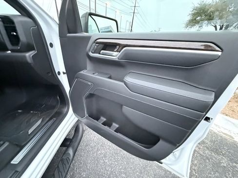 Certified 2024 GMC Sierra 1500 Elevation image 10