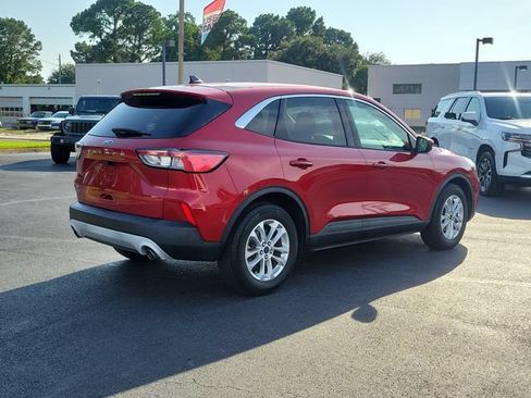 Used 2020 Ford Escape SE FWD image 4