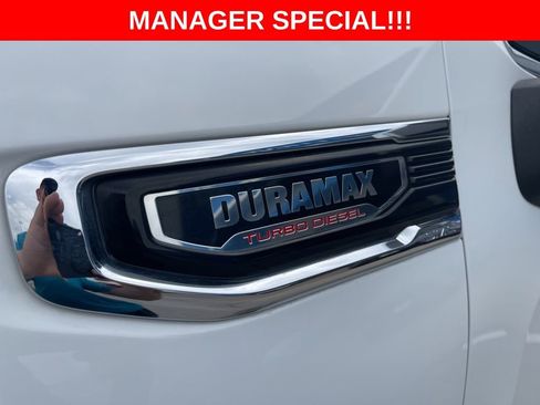 Used 2020 GMC Sierra 1500 SLT w/ SLT Premium Plus Package AWD/4WD image 9