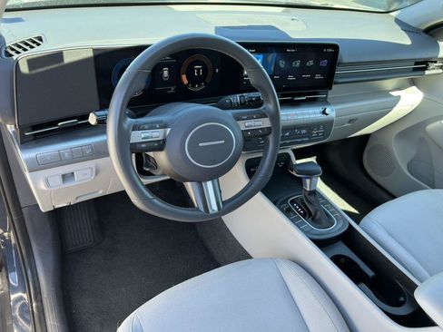 Used 2025 Hyundai Kona SEL AWD/4WD image 14