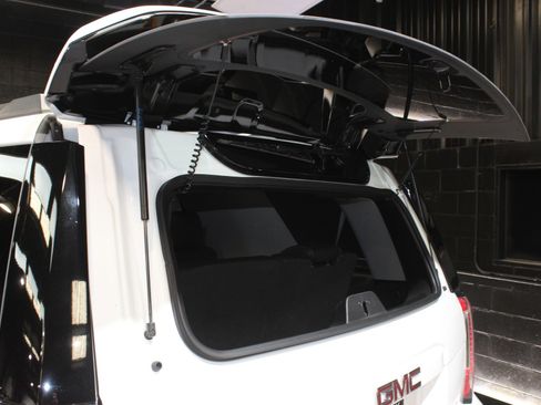 Used 2020 GMC Yukon SLT w/ Open Road Package image 14