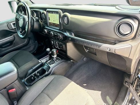 Used 2022 Jeep Wrangler Unlimited Sport w/ Sun And Sound Package AWD/4WD image 34