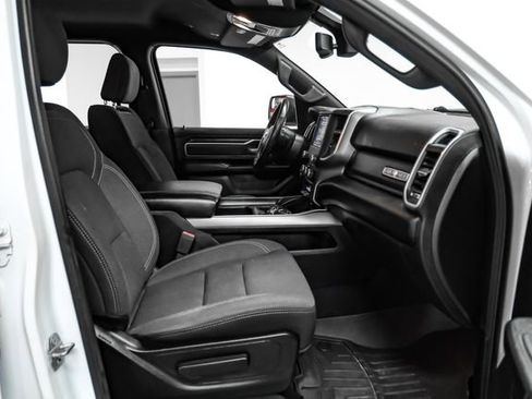 Used 2019 RAM 1500 Big Horn AWD/4WD image 38