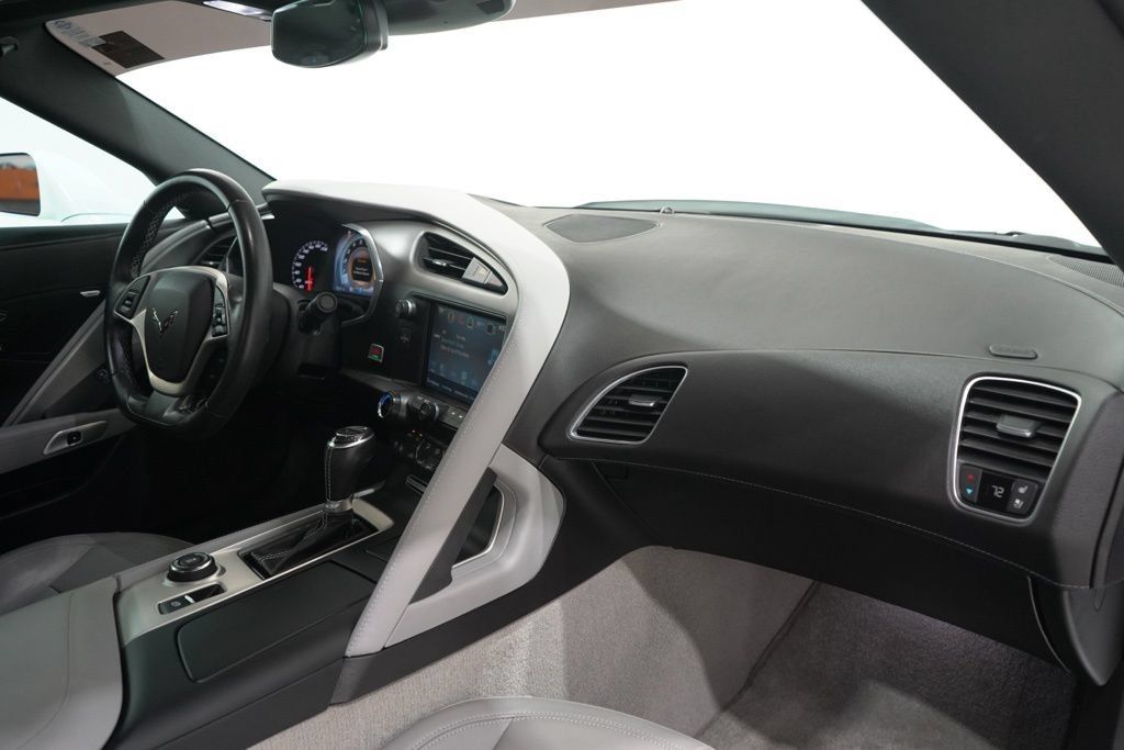 Used 2018 Chevrolet Corvette Grand Sport RWD image 16