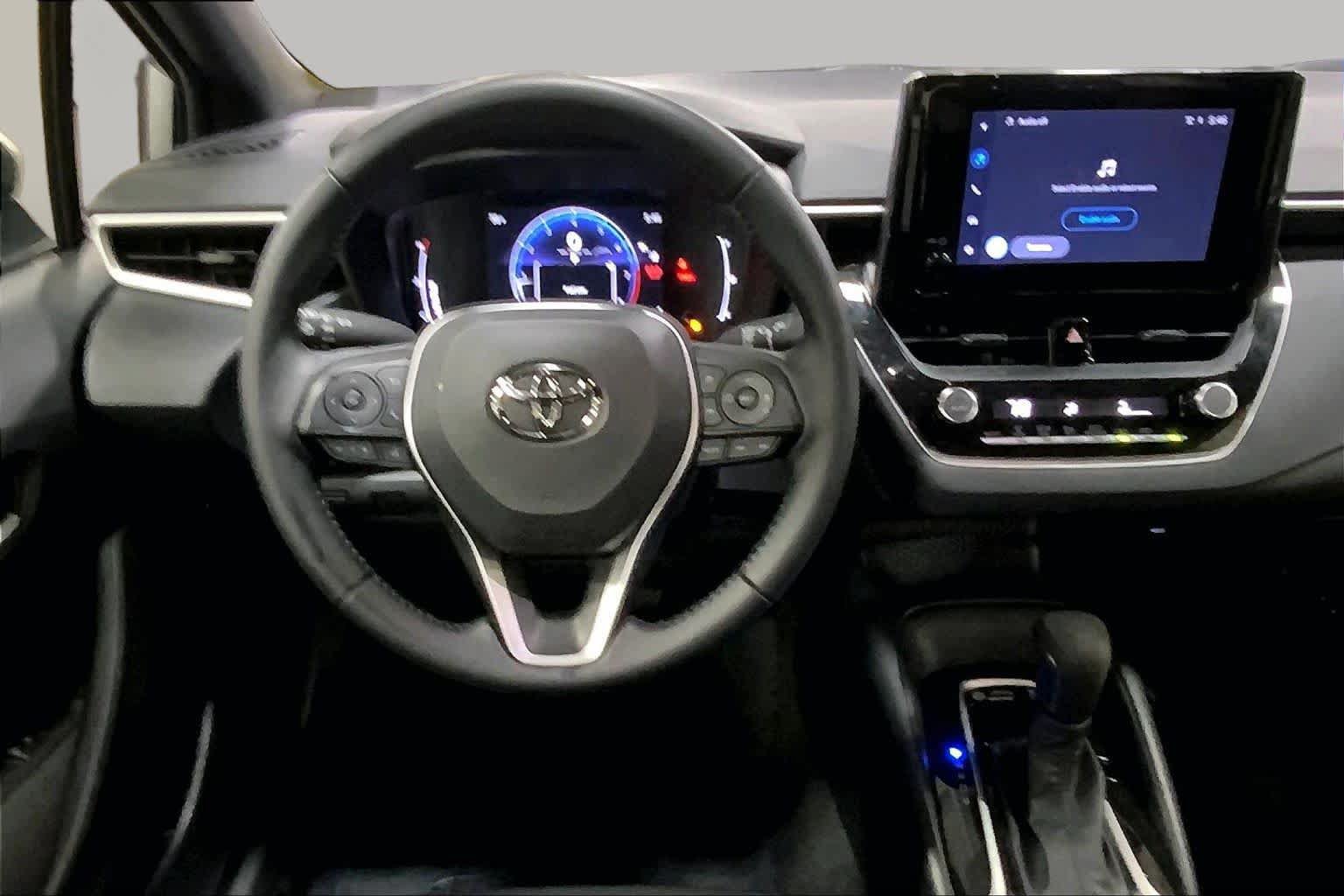 Used 2026 Toyota Corolla SE FWD image 6