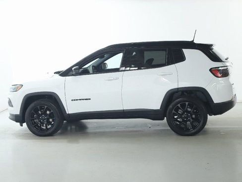 Used 2023 Jeep Compass Altitude image 38