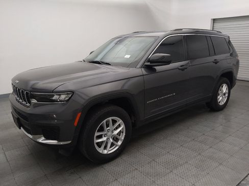 Used 2023 Jeep Grand Cherokee L Laredo w/ Trailer Tow Group (B) image 2