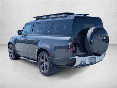 Certified 2023 Land Rover Defender 130 SE AWD/4WD image 8