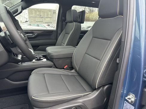 New 2026 GMC Yukon XL Elevation w/ Elevation Premium Package image 12