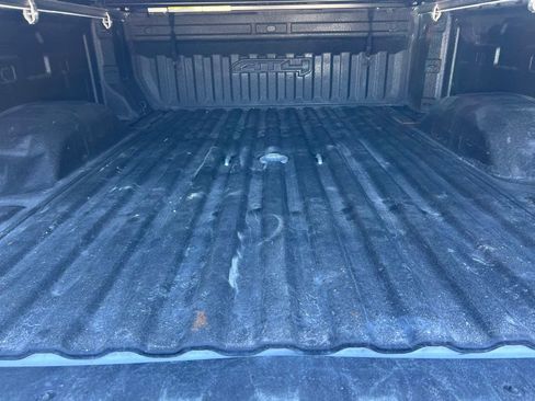 Used 2022 GMC Sierra 2500 AT4 image 8