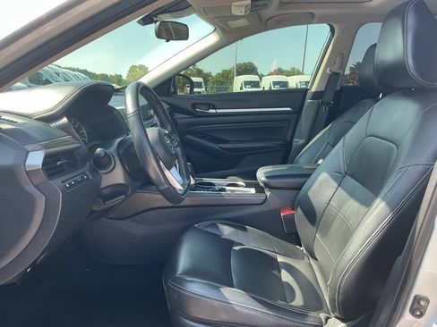 Used 2022 Nissan Altima 2.5 SL FWD image 18