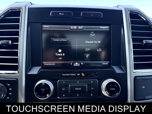 Used 2015 Ford F150 Lariat w/ Equipment Group 502A Luxury AWD/4WD image 24