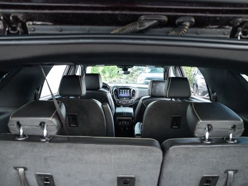 Used 2022 Chevrolet Traverse Premier AWD/4WD image 21
