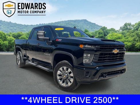 Used 2025 Chevrolet Silverado 2500 Custom w/ Custom Value Package AWD/4WD image 1