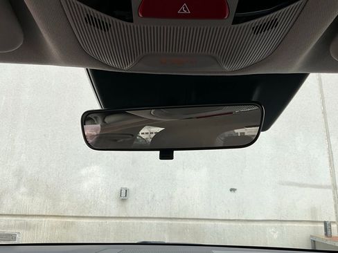 Used 2025 Kia K4 LXS image 17