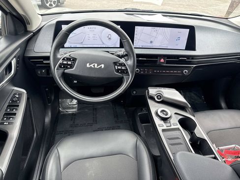 Used 2024 Kia EV6 Light AWD/4WD image 7