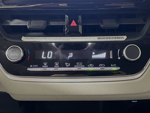 Used 2024 Toyota Corolla LE FWD image 26