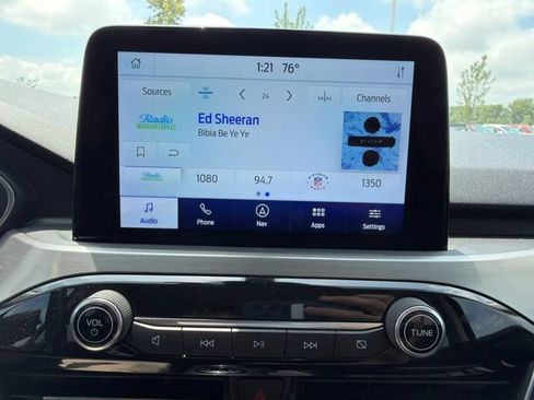 Used 2021 Ford Escape Titanium AWD/4WD image 28