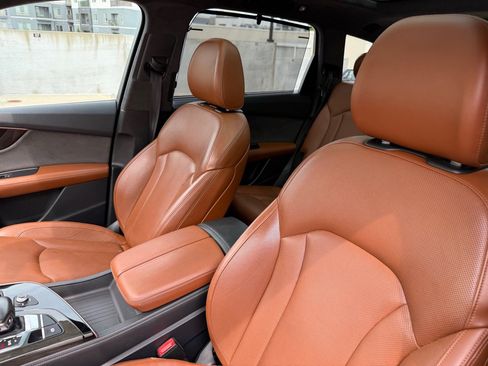 Used 2017 Audi Q7 3.0T Prestige w/ Prestige Package AWD/4WD image 14