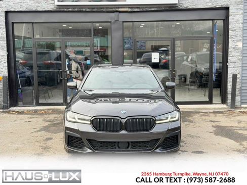 Used 2021 BMW M550i xDrive w/ Dynamic Handling Package image 8