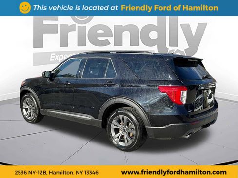 Used 2021 Ford Explorer XLT w/ Equipment Group 202A image 6