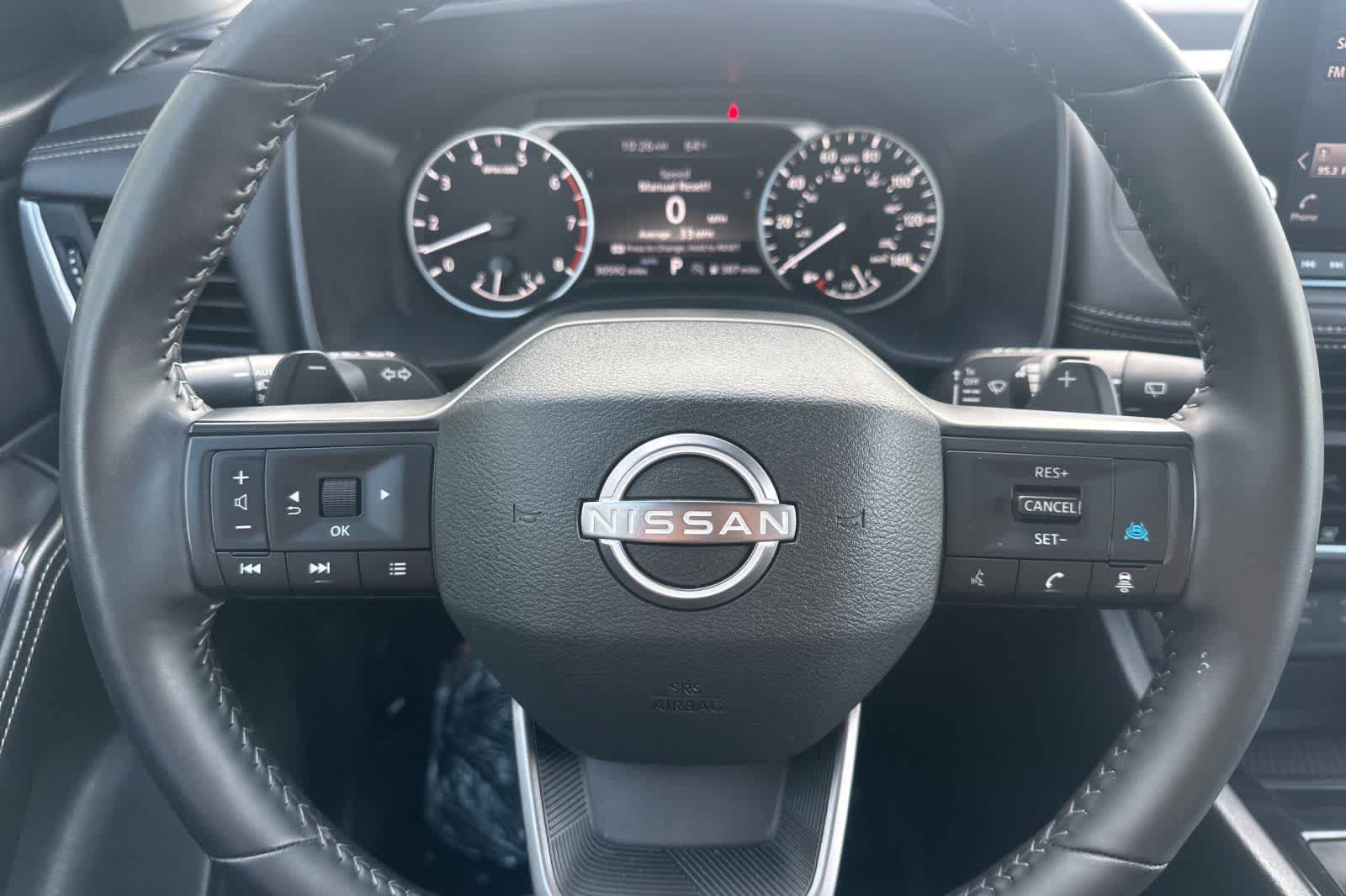 Used 2025 Nissan Rogue SV AWD/4WD image 25