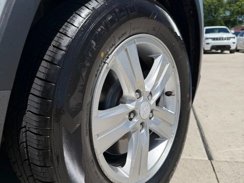 Used 2020 Chevrolet Trax LS FWD image 8