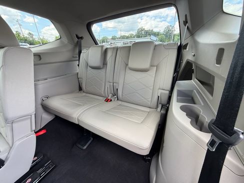 Used 2024 Volkswagen Atlas SE FWD image 23