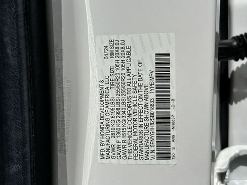 Used 2025 Honda Pilot Elite image 2