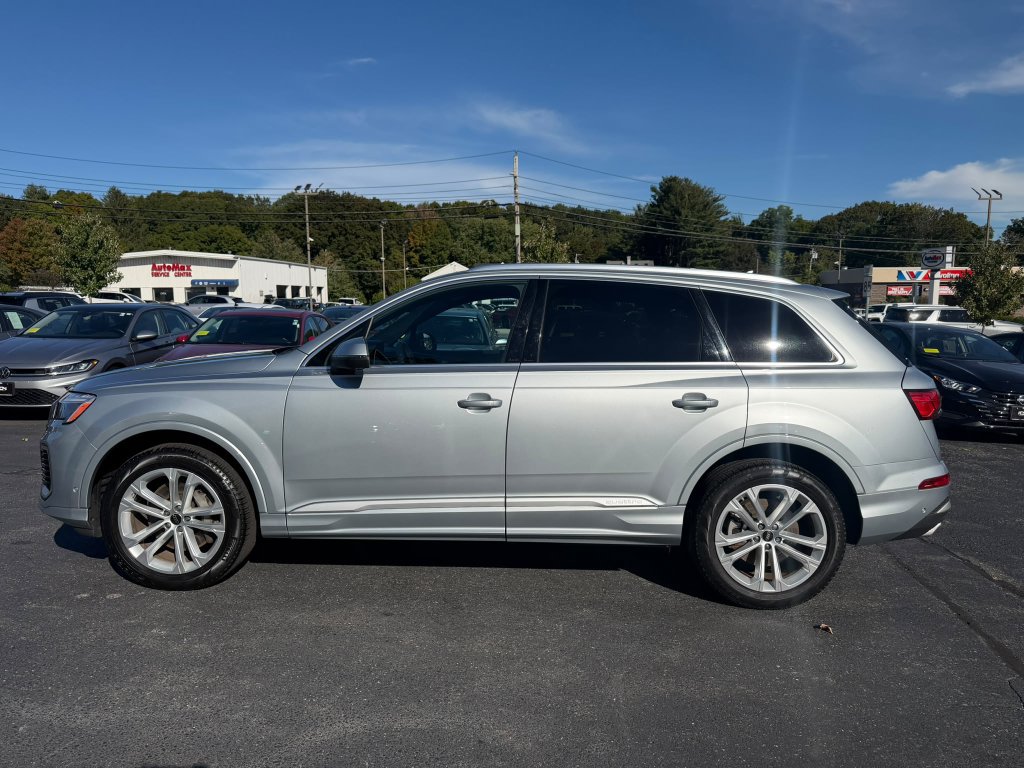 Used 2025 Audi Q7 3.0T Premium Plus AWD/4WD image 2