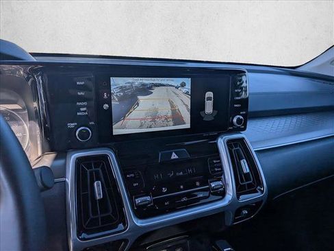 Used 2022 Kia Sorento SX image 12