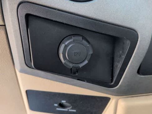 Used 2011 Ford F250 XLT w/ XLT Interior Pkg AWD/4WD image 28