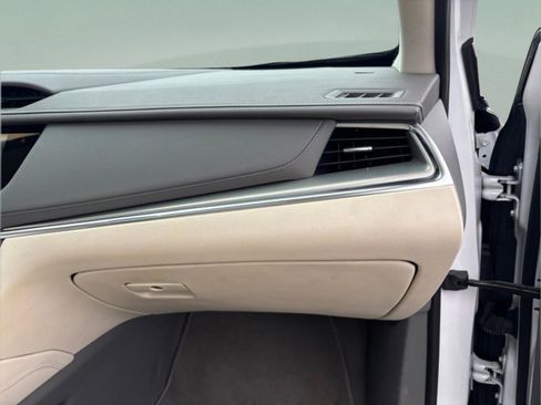 Used 2023 Cadillac XT5 Premium Luxury w/ Technology Package FWD image 39