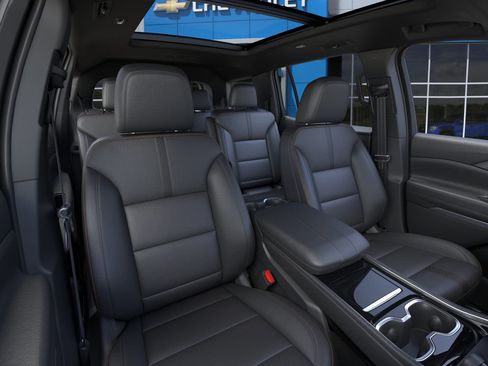 New 2026 Chevrolet Traverse High Country image 16