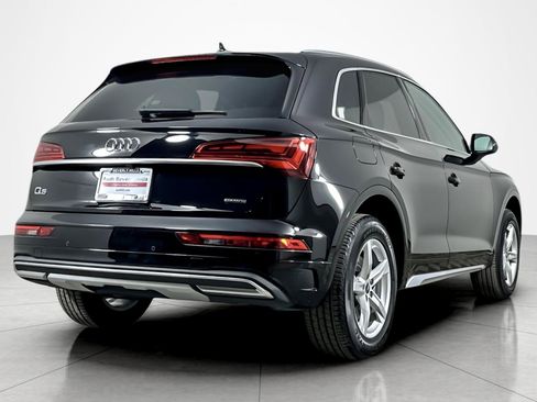 Used 2023 Audi Q5 2.0T Premium w/ Convenience Package image 5