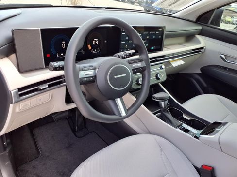 New 2026 Hyundai Tucson SE image 13