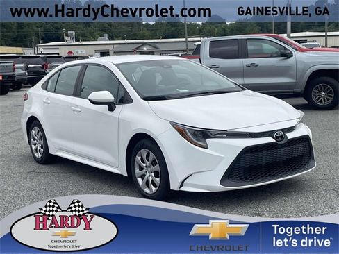 Used 2021 Toyota Corolla LE image 1
